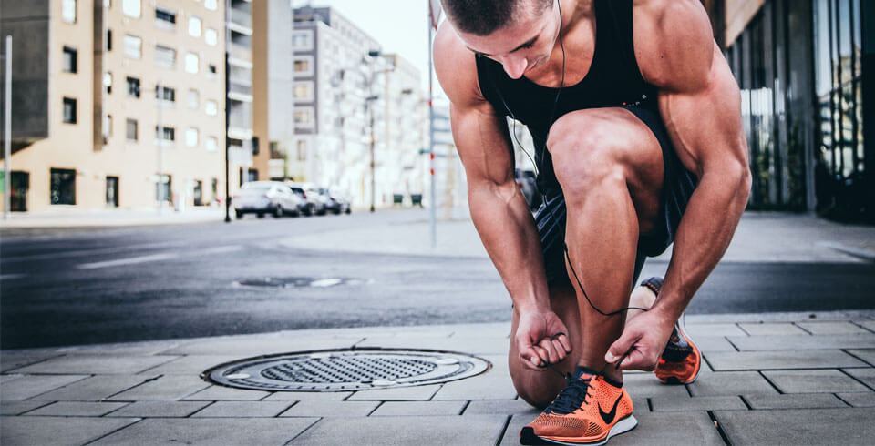 man getting ready to workout after targeted cryotherapy